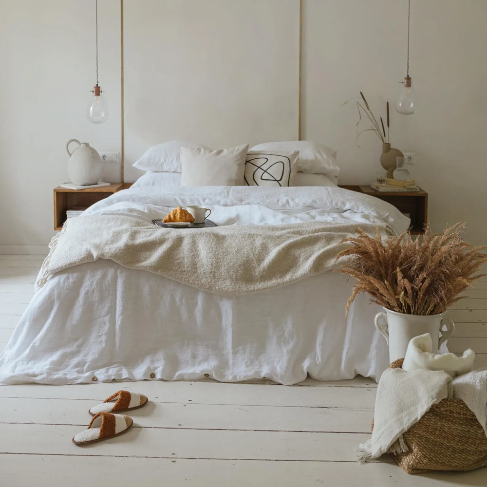 White bed linens: set of 1 duvet cover and 2 pillowcases, natural organic flax linen bedding in
