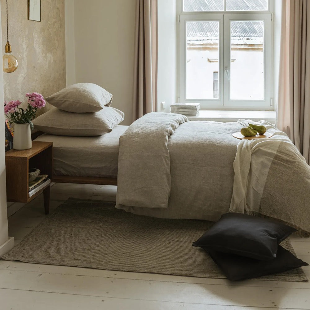 100% natural linen pillowcase, envelope closure linen pillow cover in 20x20, 26x26, 16x16 and other custom