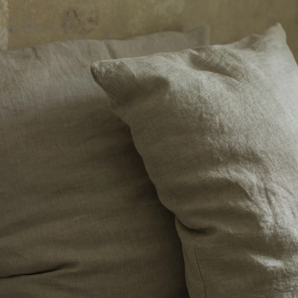 100% natural linen pillowcase, envelope closure linen pillow cover in 20x20, 26x26, 16x16 and other custom